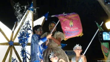 Carroza Falla Centro Infantil Look at The Stars