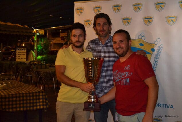 ACYDMA entregó sus trofeos de liga, copa y fútbol 7 6 Central Phone campeón copa Fútbol 7