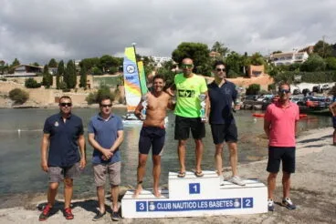 José Luis Larrosa en el podium