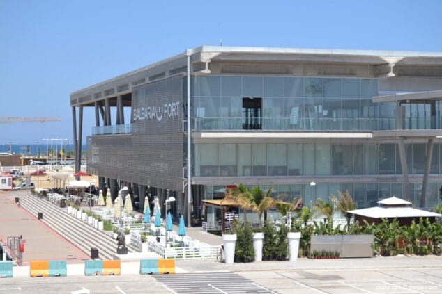 La Estación Marítima desde la nueva pasarela