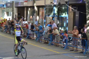 Raúl Taengua entrando en meta