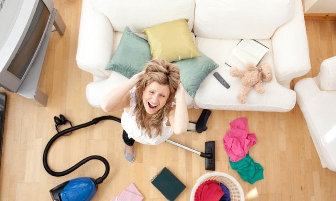 ¿Niños y mascotas en casa? Consejos para saber cómo limpiar el sofá 1 Trucos para limpiar el Sofá