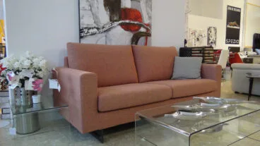 Muebles tonos rojos Housit