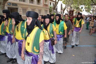 Desembarco moro Dénia 2014 – Desfile hasta la firma de la tregua