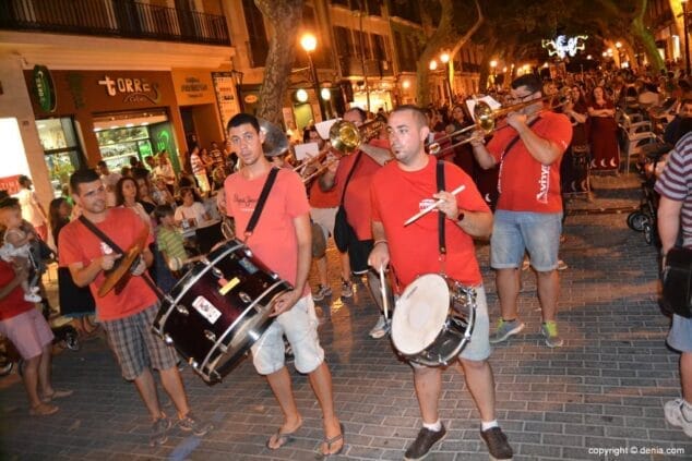 15 Recepción Mora Charanga Tocat un ou