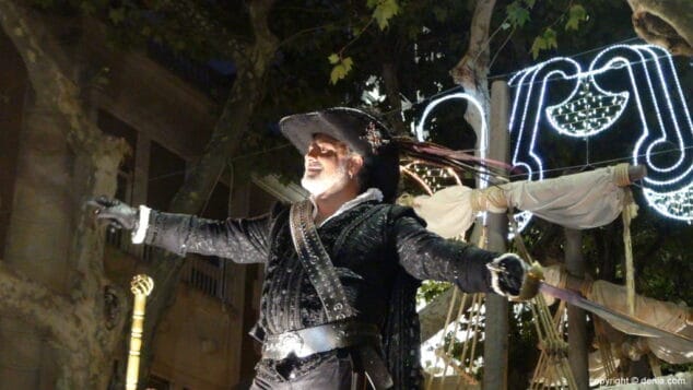 24 Desfile de gala Capitanía Cristiana Marins Corsaris