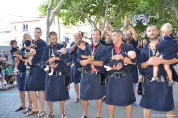 Desfile Infantil – Deniers