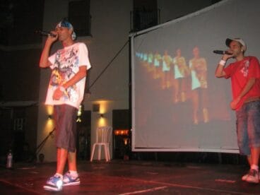 Actuación cantantes en la Flexió Verbal de Dénia