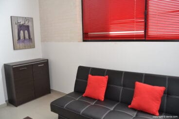 Alquilar-loft-en-Beniarbeig-sofá