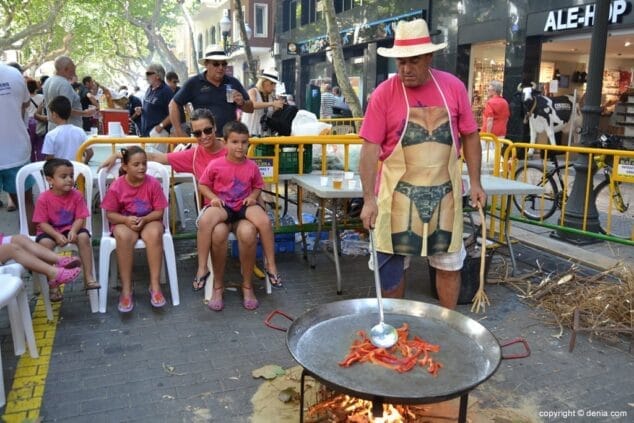 Concurso de paellas de Sant Roc Falla Baix la Mar