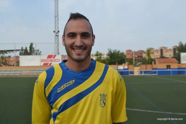 El CD. Dénia presentó a su plantilla para la temporada 2014-15 20 Cristian González Panucci
