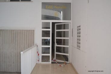 Edificio Novalia con el precinto roto