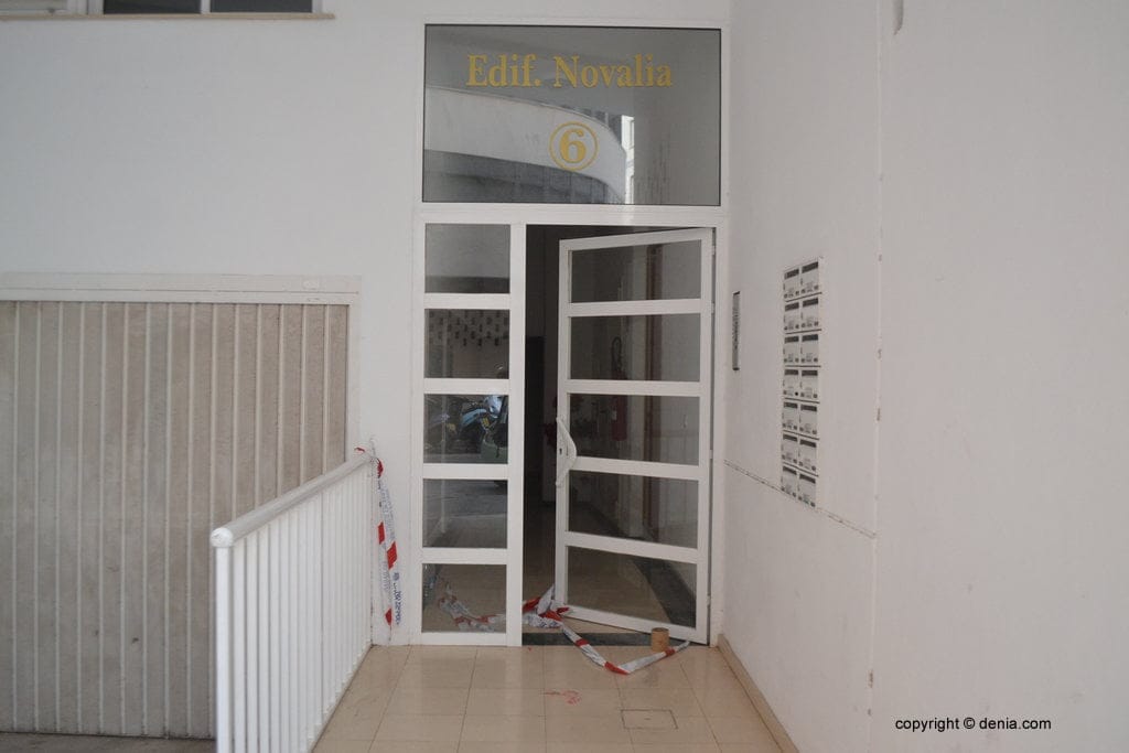 Edificio Novalia con el precinto roto