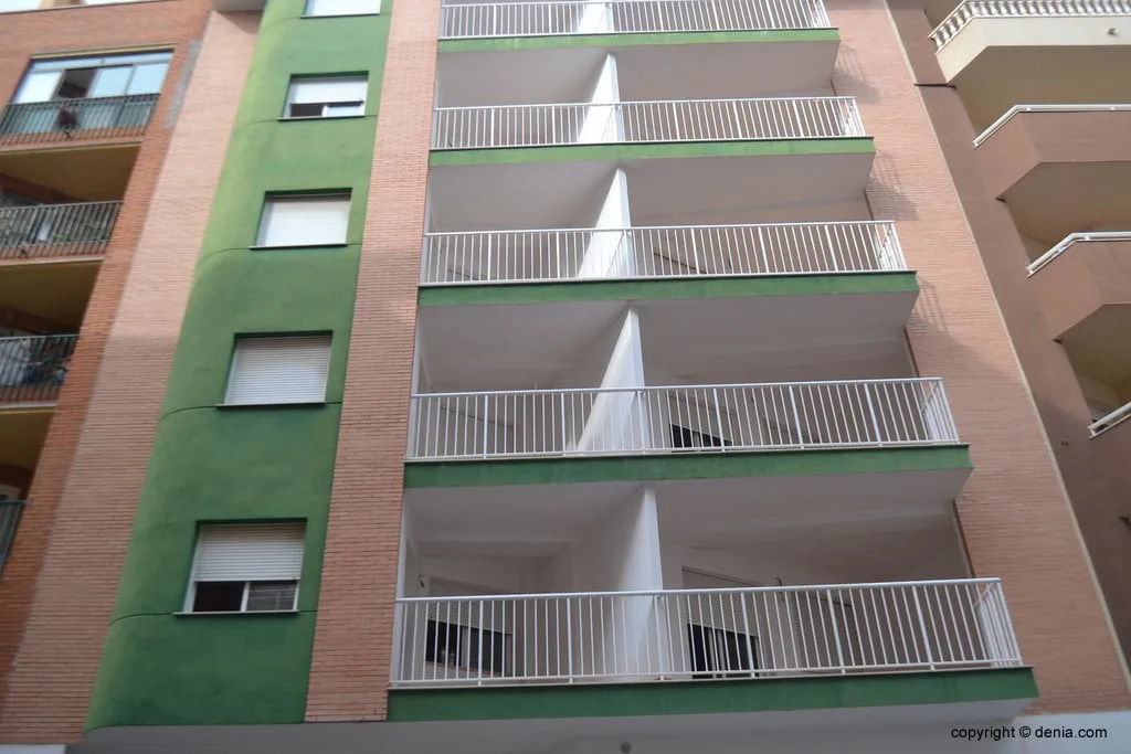 Edificio ocupado en la calle Caldera del Gas