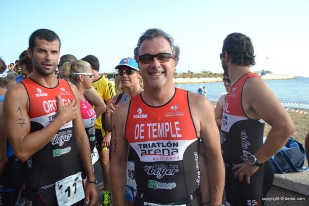 Jesús Gomar fue el vencedor del I Acuatlón de Dénia 18 Eduardo De Temple antes de la prueba