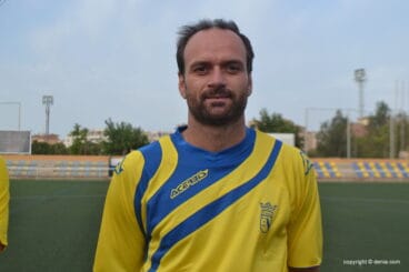 Gervasio Carril capitán del CD. Dénia