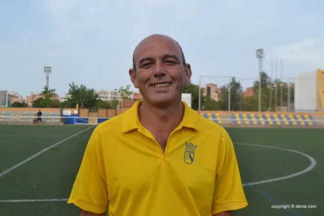 El CD. Dénia presentó a su plantilla para la temporada 2014-15 28 Jesús Campayo Utillero
