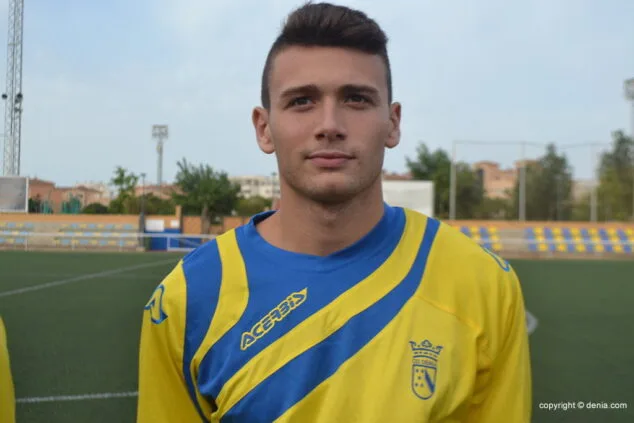 El CD. Dénia presentó a su plantilla para la temporada 2014-15 25 Michael Tomás