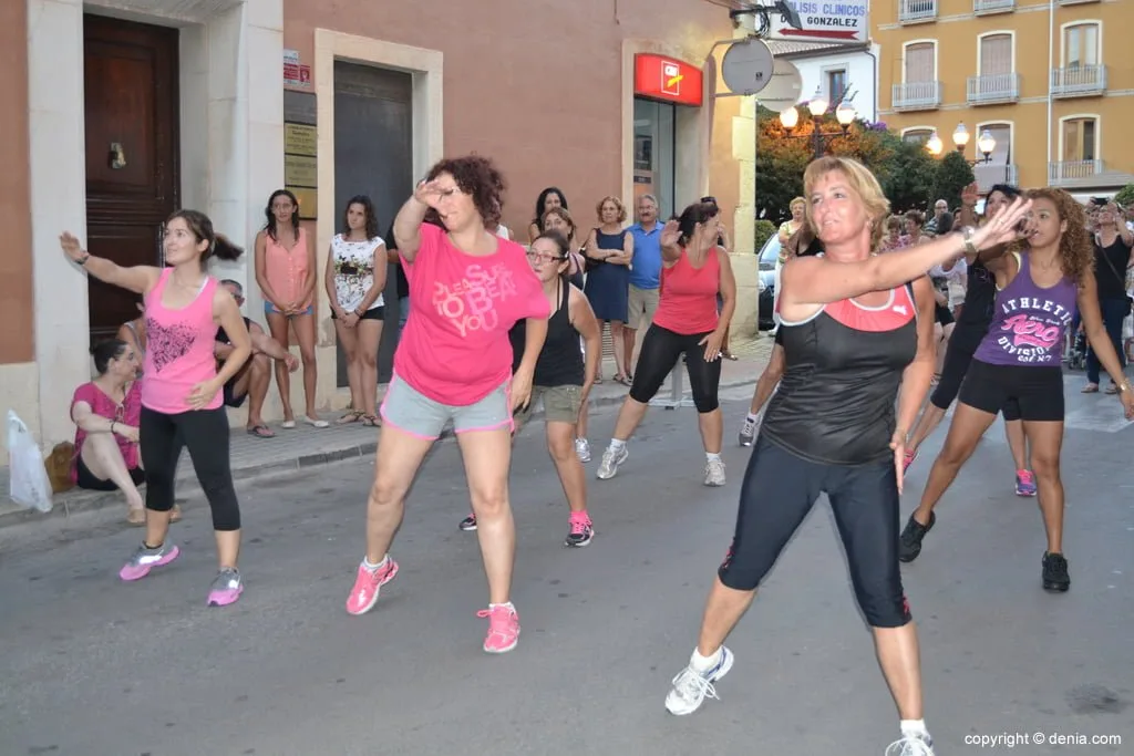 Noche Abierta en Dénia - Clase de Zumba