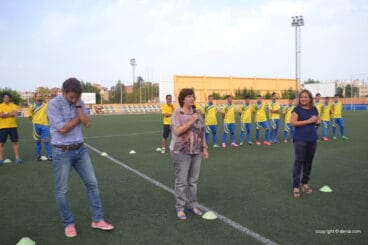 Pepa Font en su discurso en la presentación del CD. Dénia
