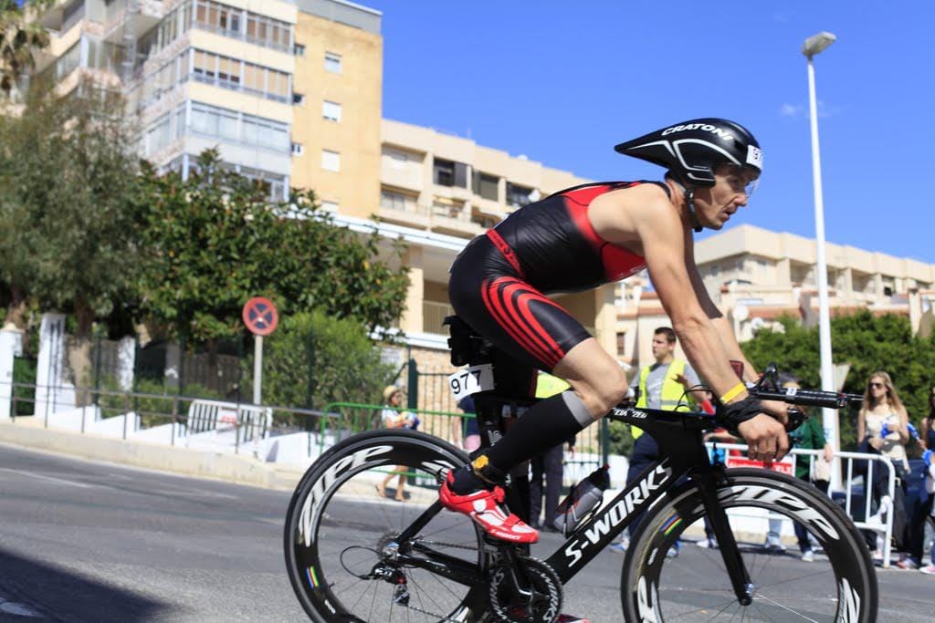El dianense Sergio Alberola terminó el Ironman de Copenhague 2 Sergio Alberola sobre la bicicleta