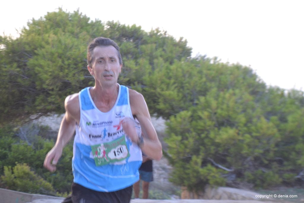 Víctor Férnandez ganador de la carrera