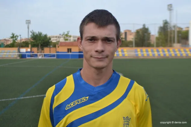 El CD. Dénia presentó a su plantilla para la temporada 2014-15 12 Álex Montes