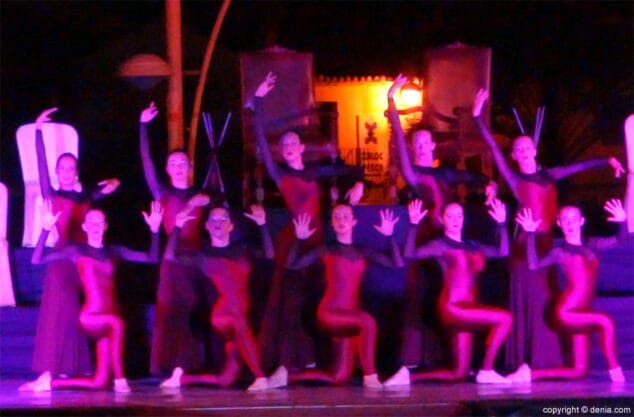 22 Presentación Falleras Mayores Dénia 2015 Ballet Pas de Quatre