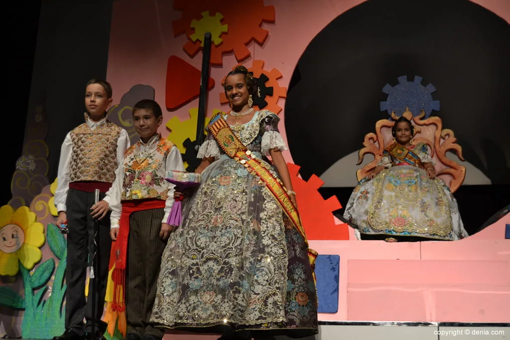 Presentación infantil Les Roques 2015 - Cargos infantiles 2014