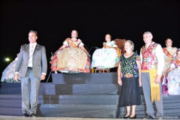 Presentación Falleras Mayores Dénia 2015 – Pleitesía de la Santíssima Sang