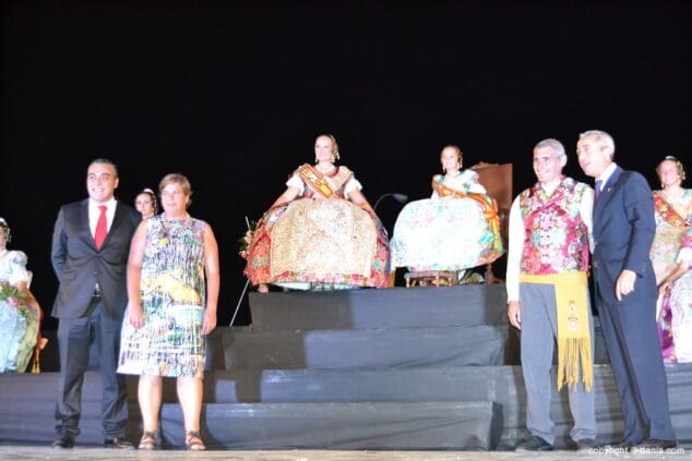 38 Presentación Falleras Mayores Dénia 2015 Pleitesía de los Moros y Cristianos