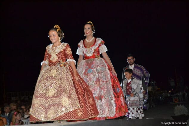 42 Presentación Falleras Mayores Dénia 2015 Pleitesía Falla Baix la Mar