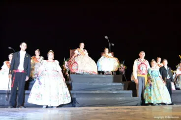 Presentación Falleras Mayores Dénia 2015 – Pleitesía Falla Diana