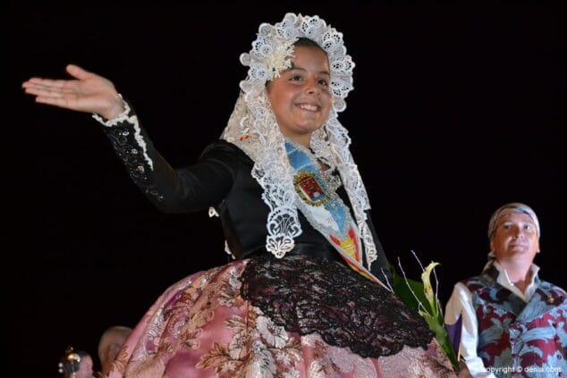 68 Presentación Falleras Mayores Dénia 2015 Pleitesía Dama Infantil Alicante