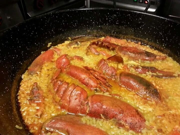 Los domingos son más domingo en Ca Dora 1 Arroz meloso con bogavante
