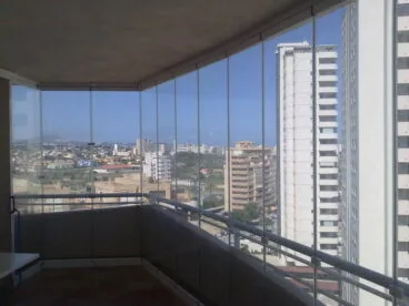 Cerramientos de cristal de Alu Cardona