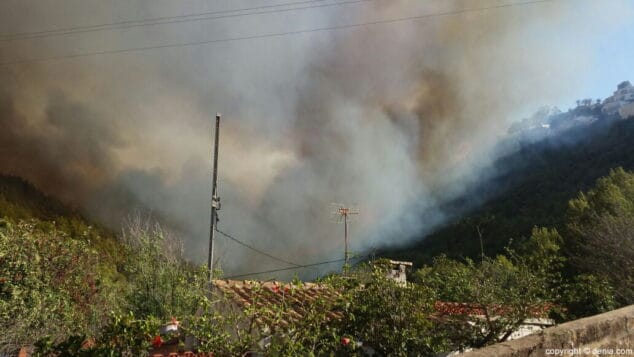 Fuego en la Lloma del Catanyar