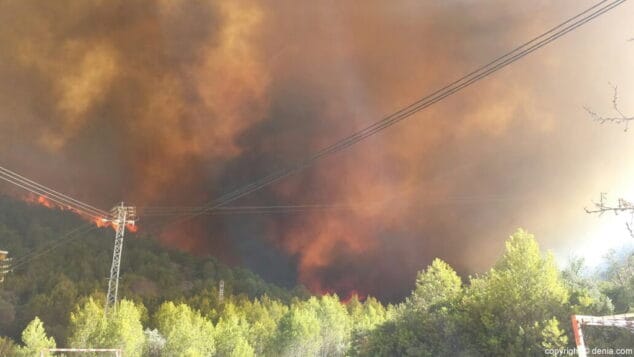 Incendio en la Lloma del Castanyar