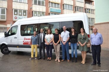 Organizadores y colaboradores del maratón de donación de sangre de Dénia