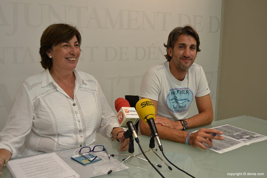 Dénia programa más de una treintena de actividades para las familias durante los domingos 1 Pepa Font y Juan Carlos SIgnes presentan Activitats en Familia