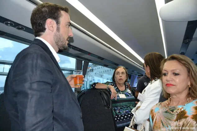 Vistas al interior de los autobuses Denibus+