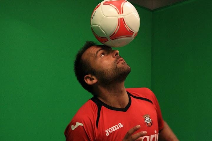 Víctor Cardona líder del Recambios Colón