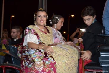 Presentación Falla Centro 2015 – Llegada de los cargos a caballo