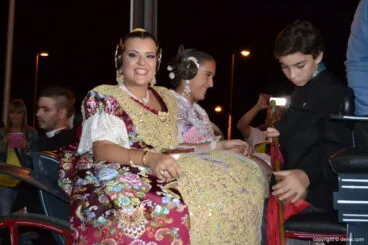 Presentación Falla Centro 2015 – Llegada de los cargos a caballo