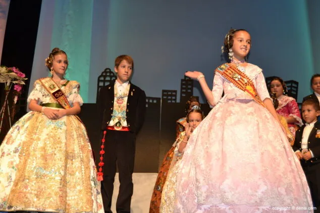 Agentes secretos y superhéroes en la presentación infantil de la Falla Diana 23 06 Presentación Infantil Falla Diana 2015 Candela Pastor