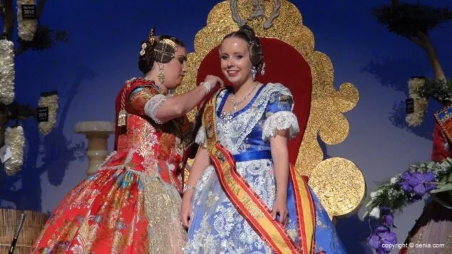 La Falla Saladar celebró el prólogo de sus 50 años en la presentación de Samantha Carbonell 14 12 Presentación Saladar 2015 Samantha Carbonell