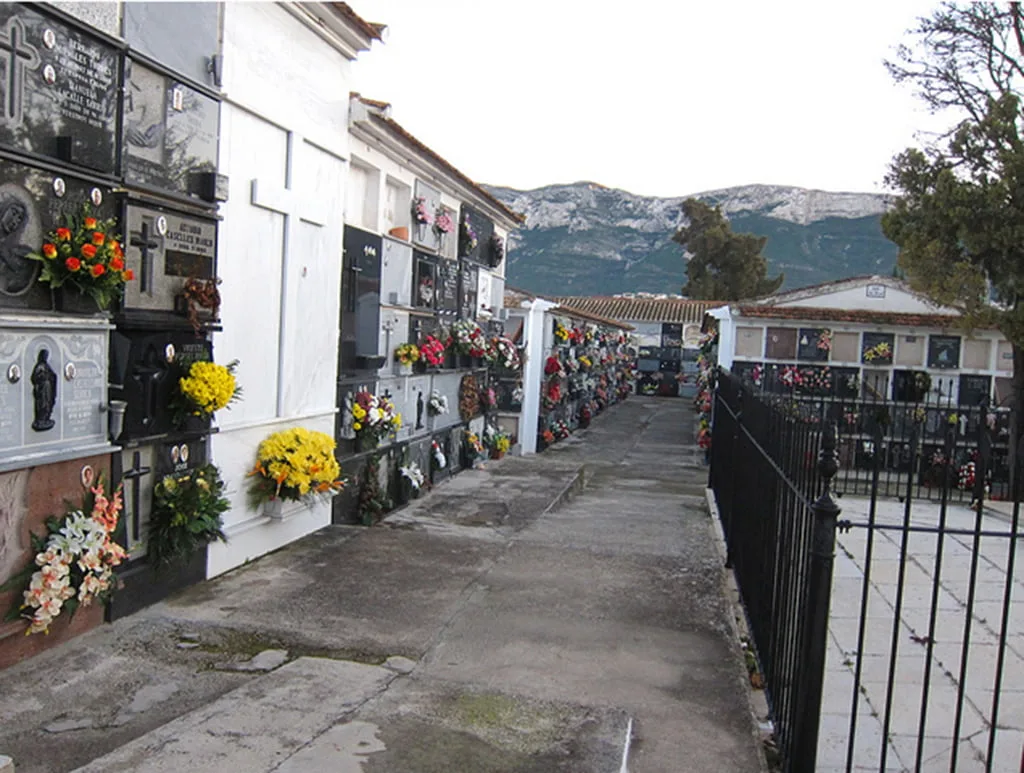 Dispositivo especial para acceder al cementerio de Dénia 1 Cementerio Dénia