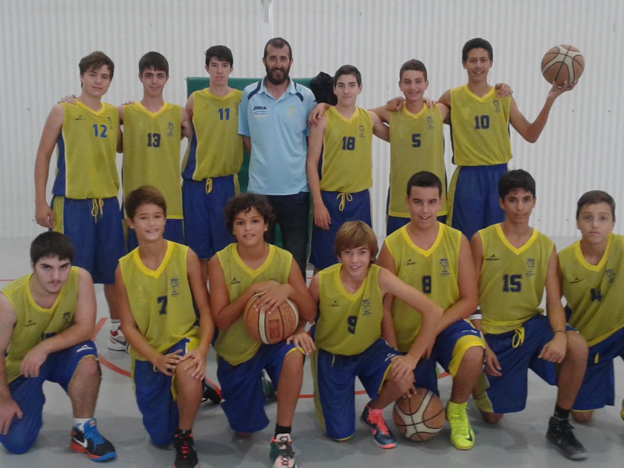 Bernardo Sanz dirige al Dénia Básquet Infantil Masculino