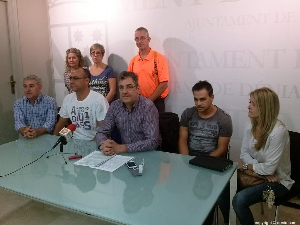 Enrique Alcaraz junto a miembros del SEP