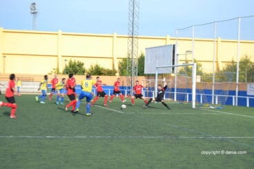 Gervasio dispara a gol